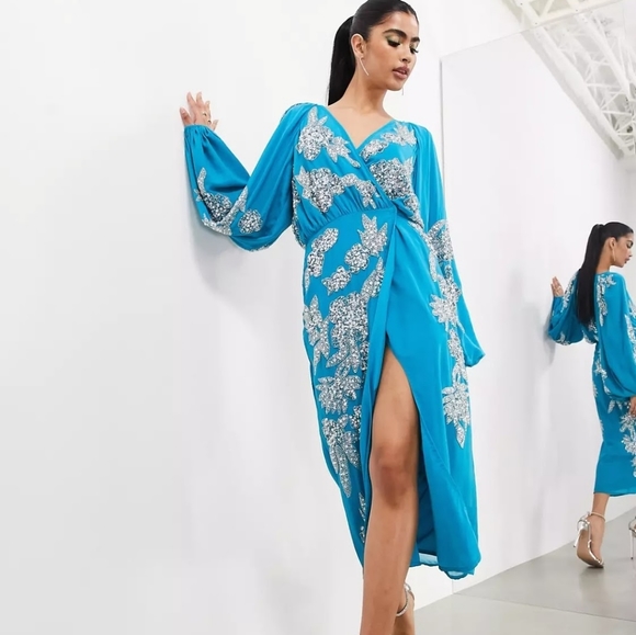 ISO 🚨 I'M LOOKING FOR THESE ASOS DRESSES - Picture 1 of 6